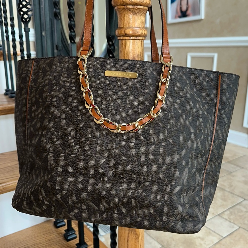 🆕 MICHAEL Michael Kors Harper with dustbag tags attached